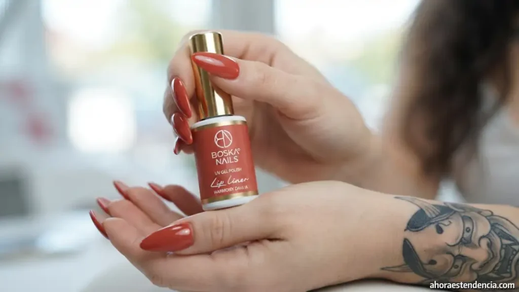 Esmalte de uñas rojo pasión